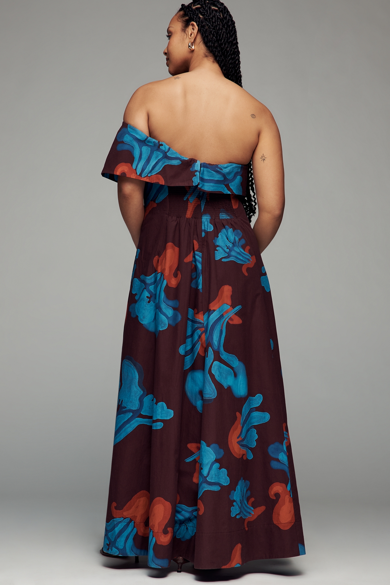 De Loreta Naranjo Off-Shoulder Maxi Dress