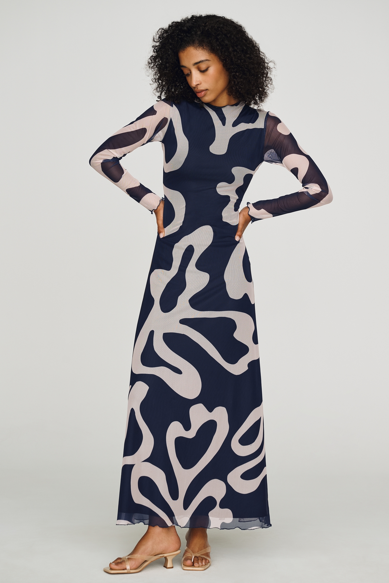 De Loreta Myanmar Midi Dress