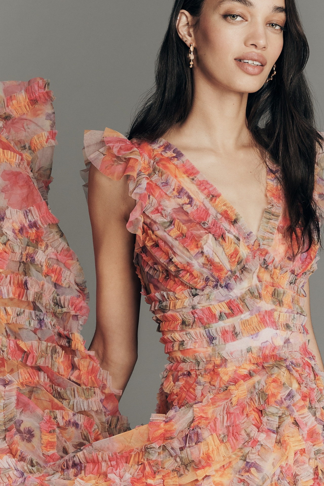 Mac Duggal Sleeveless Textured V-Neck Midi Dress