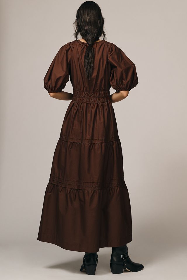 Robe mi-longue Maeve à encolure en V froncée et manches mi-longues étagées #1