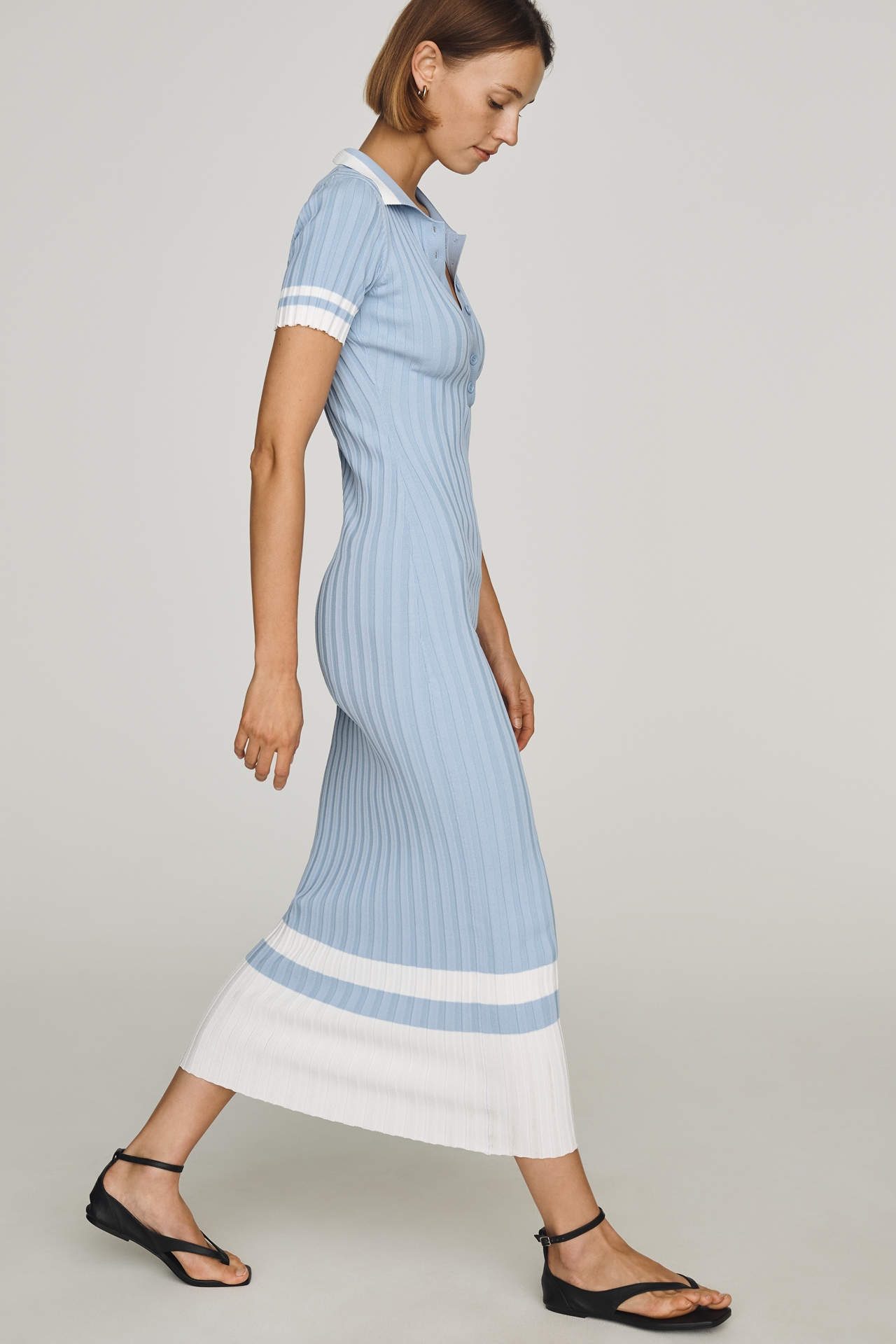 En Saison Slim Sweater Midi Dress