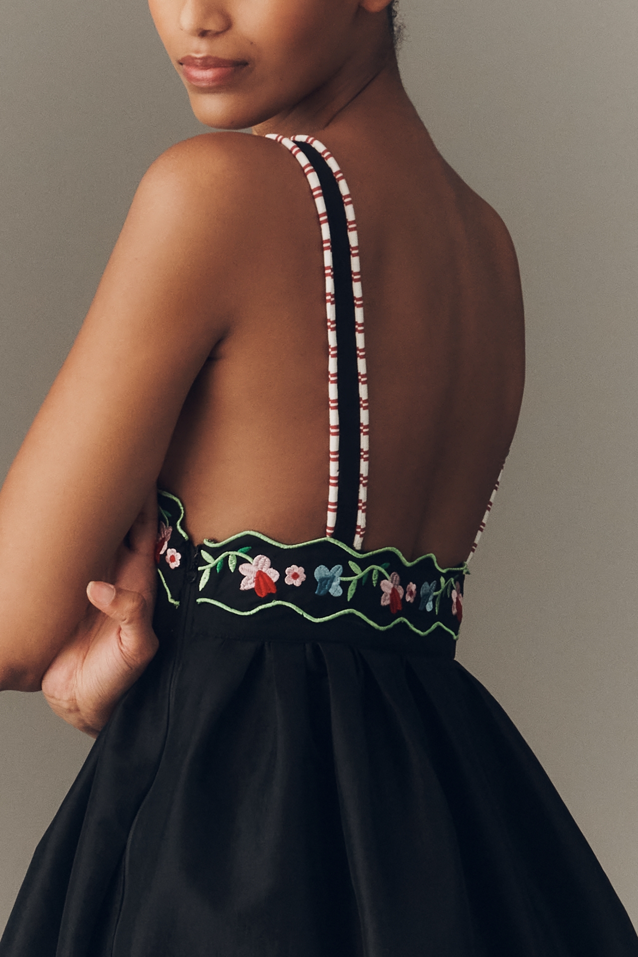 CeliaB Selene V-Neck Midi Dress