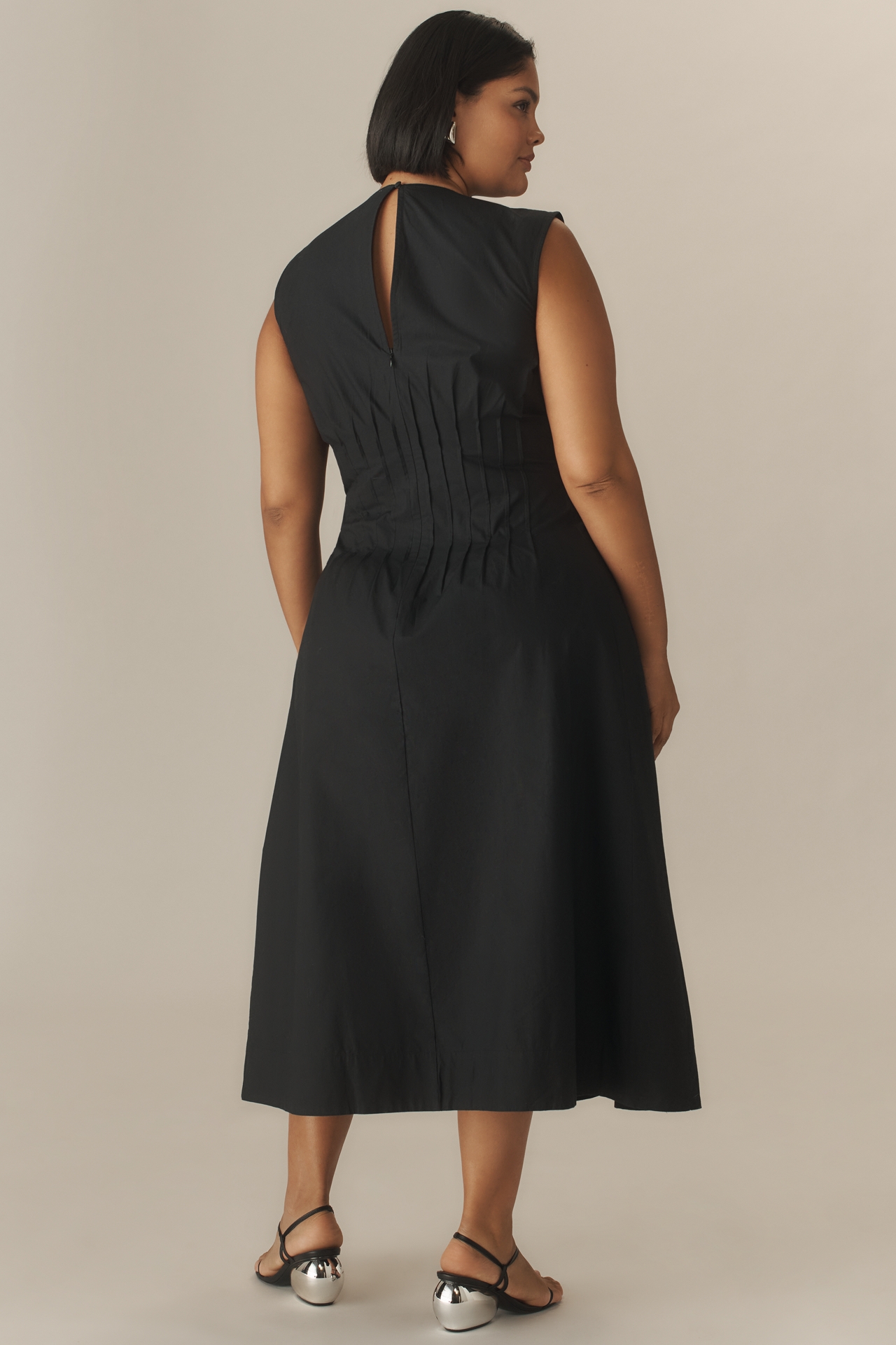 The Hailey Sleeveless V-Neck Pintuck Midi Dress by Maeve