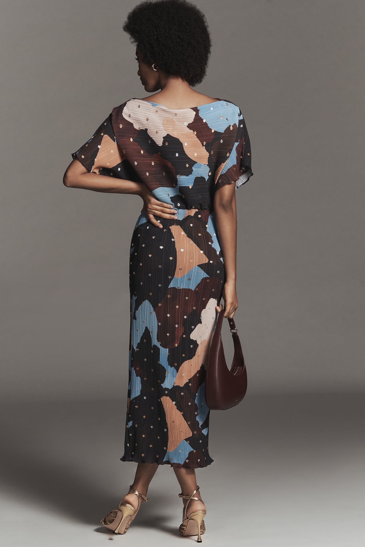 Never Fully Dressed Short=Sleeve Boat-Neck Midi Dress