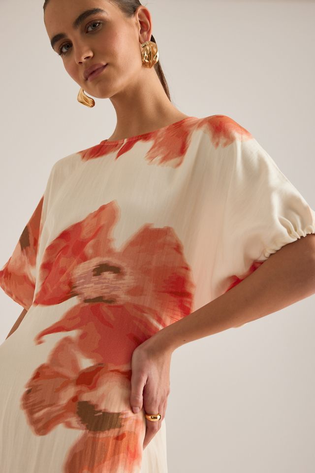 Vestido Midi Floral de Manga Corta Simmi de Never Fully Dressed #4