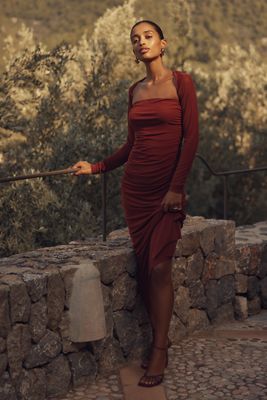 Vestido Midi Fruncido de Manga Larga SOVERE Myriad