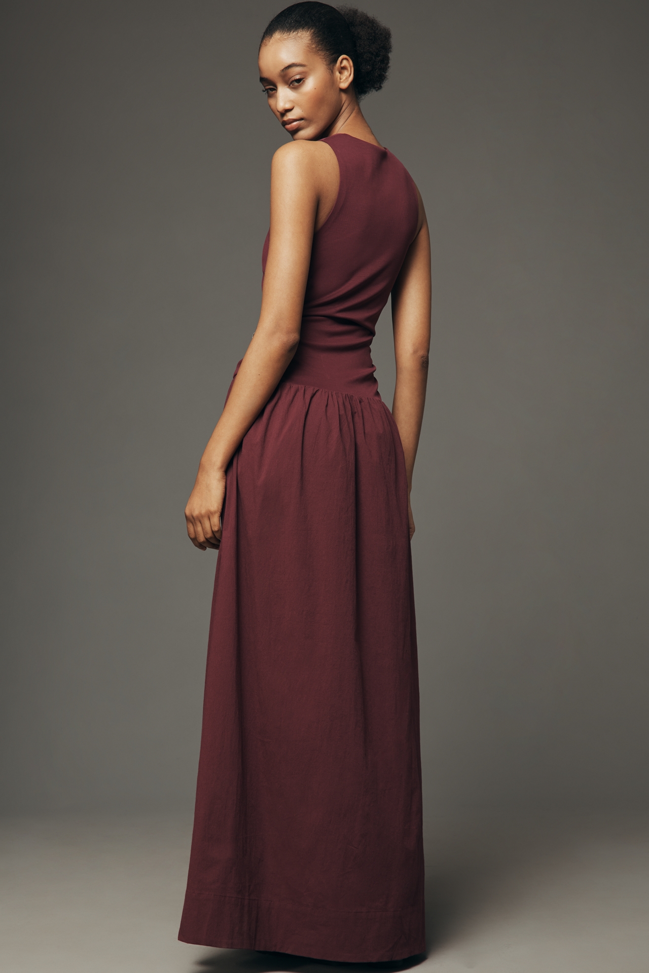 SOVERE Hari Halter Maxi Dress