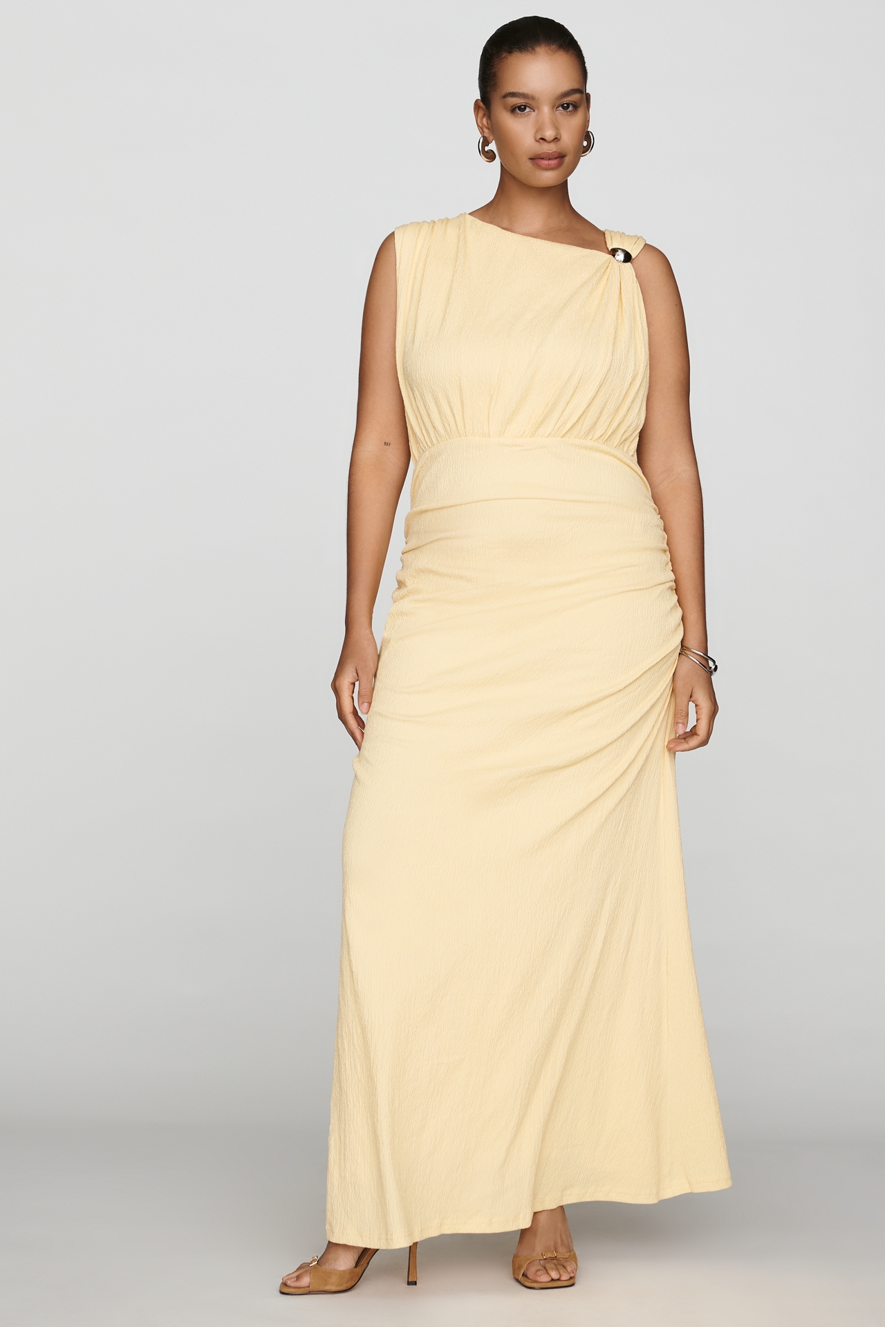 SOVERE Kinslee Plus Maxi Dress