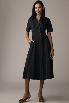 Exquise Short-sleeve Seamed Pleated Midi Dress In Black