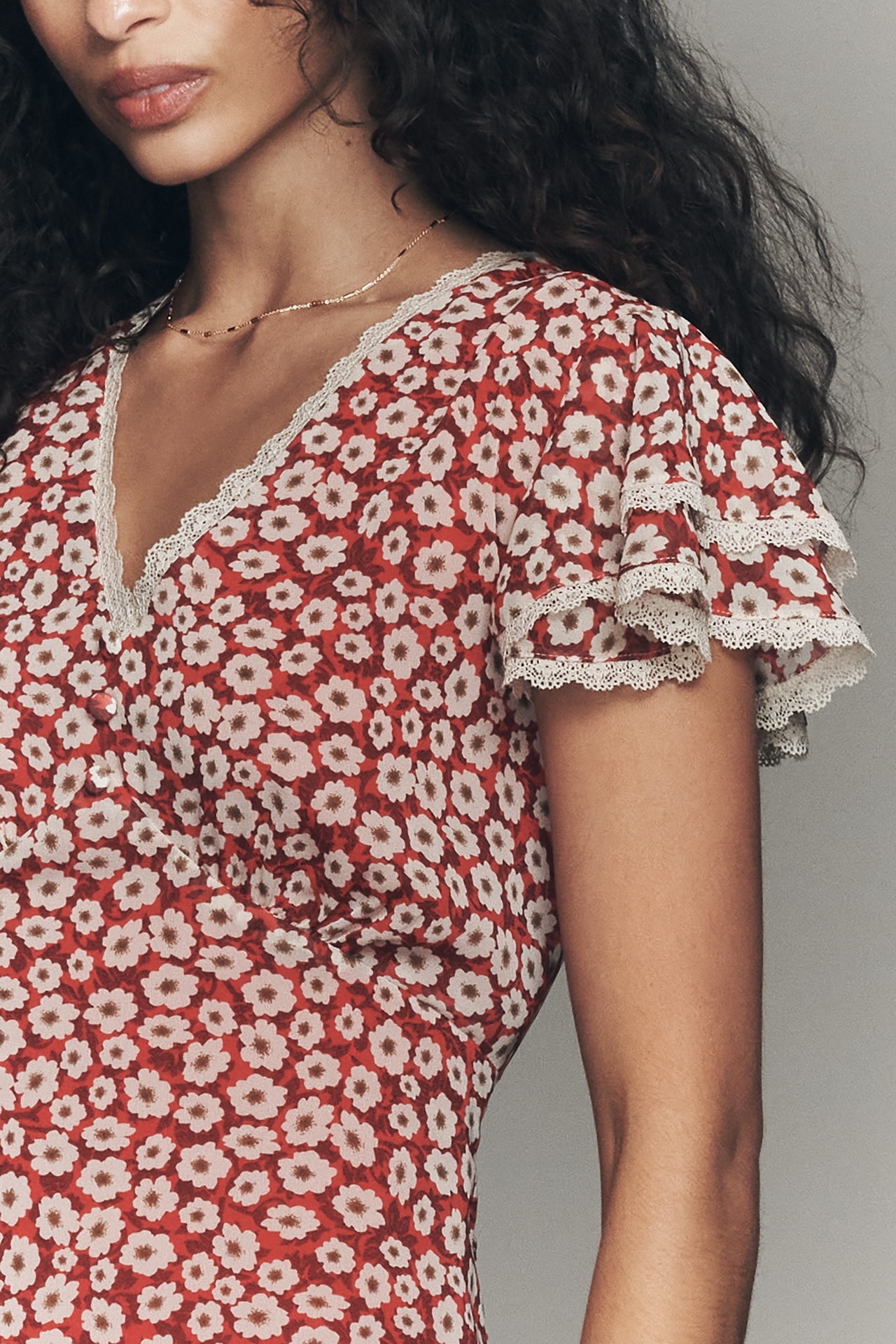 Exquise V-Neck Flutter-Sleeve Midi Dress