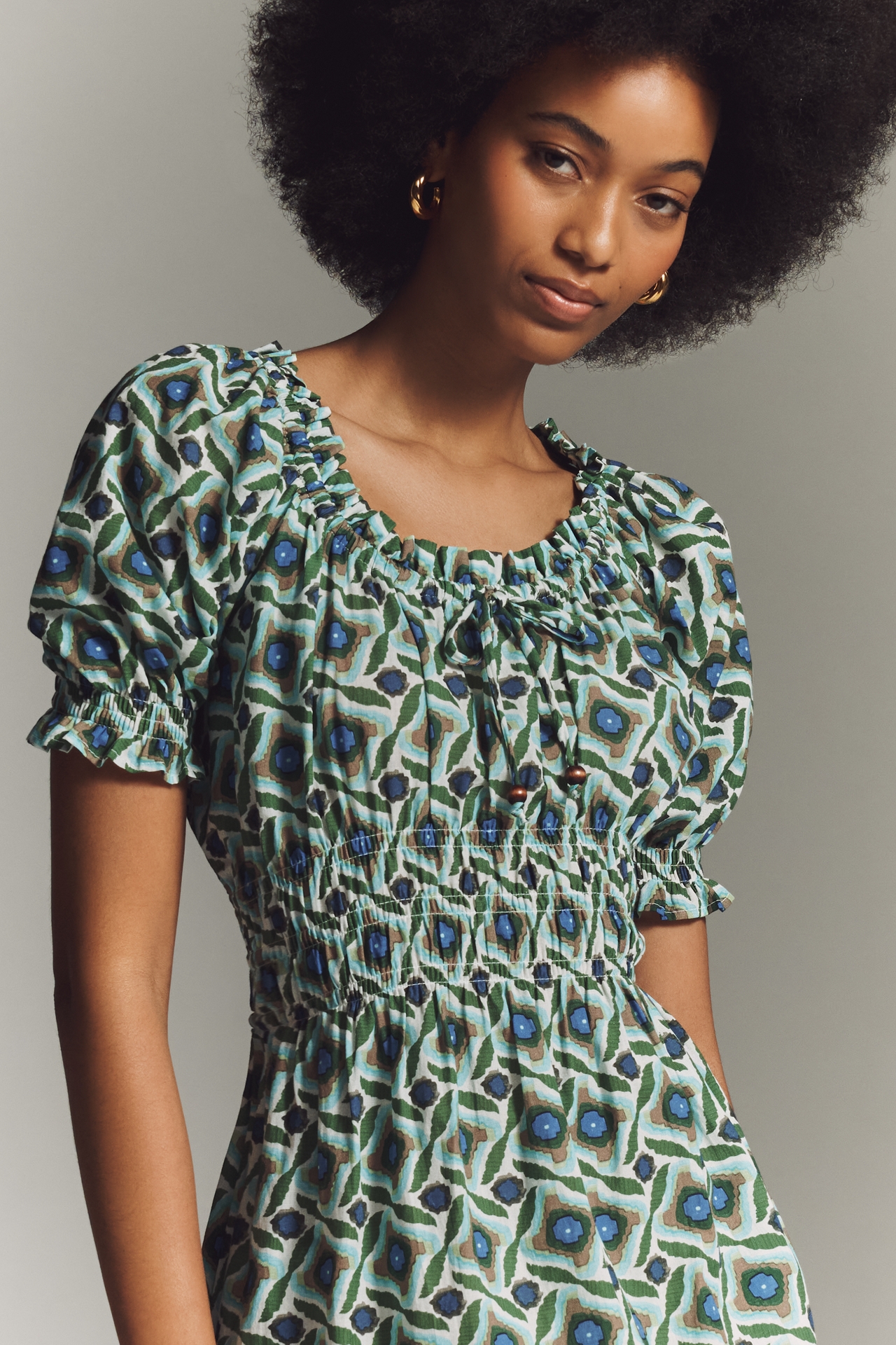 Exquise Smocked Puff Sleeve Midi Dress