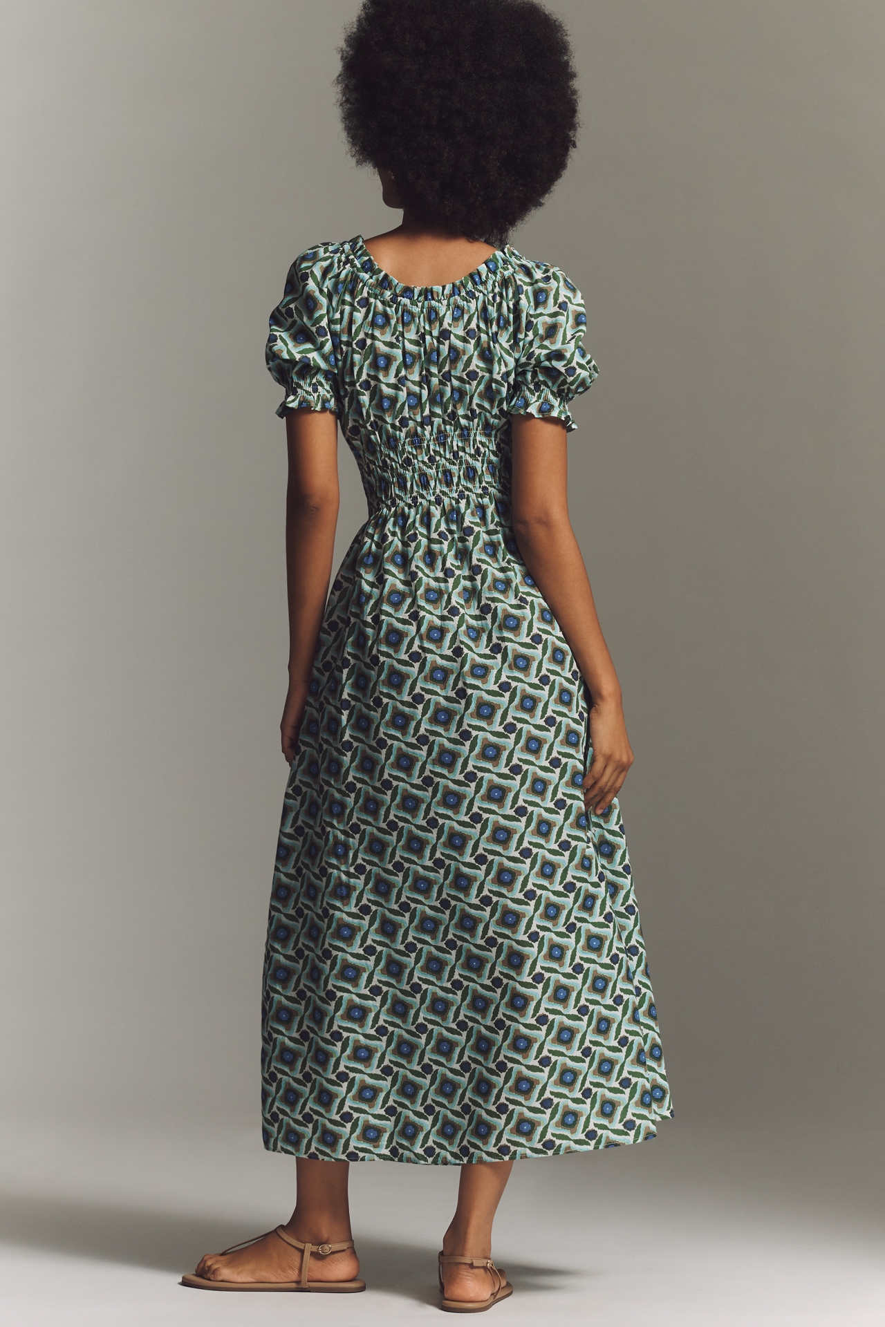 Exquise Smocked Puff Sleeve Midi Dress