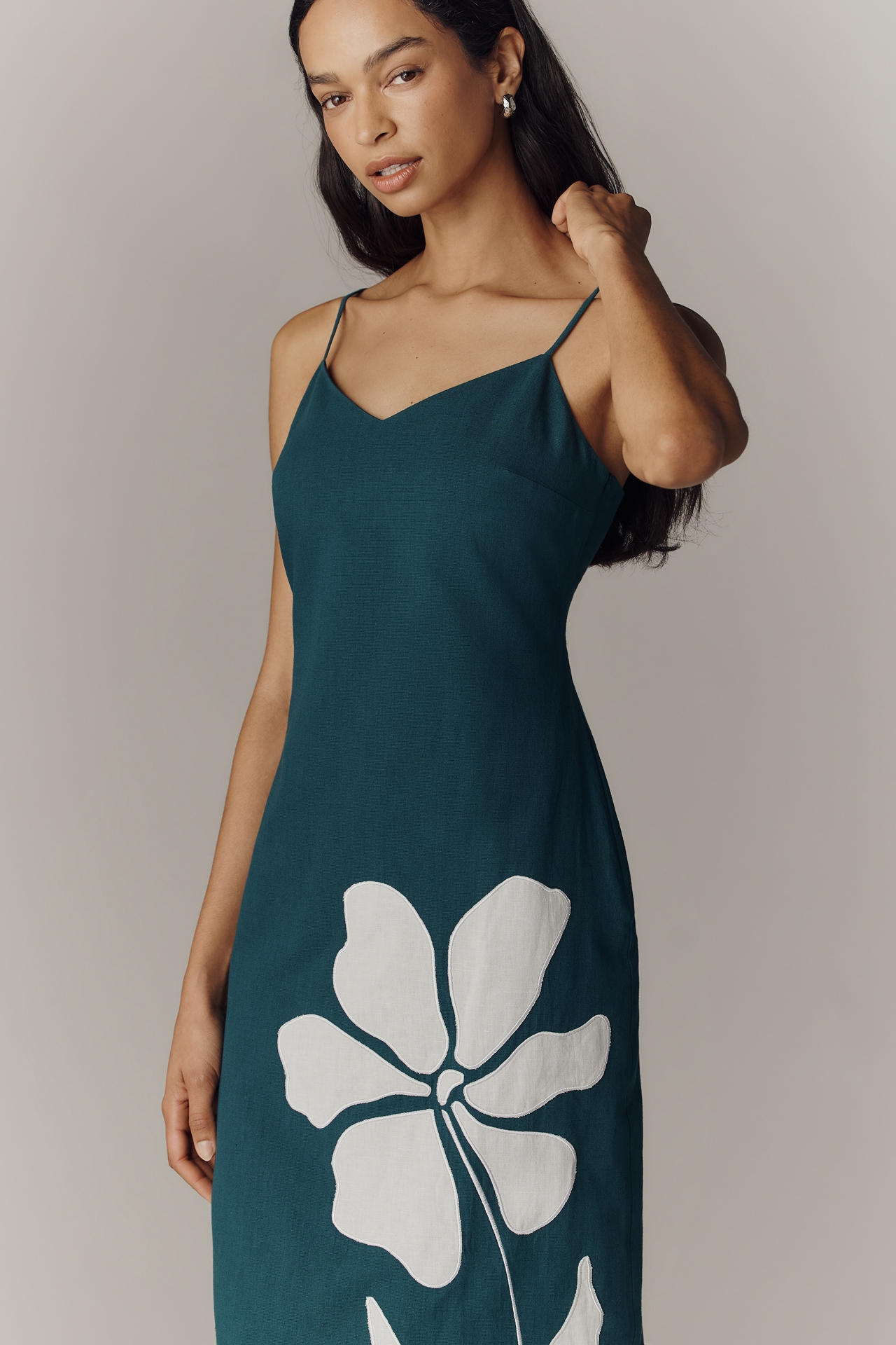 Exquise Linen Midi Dress