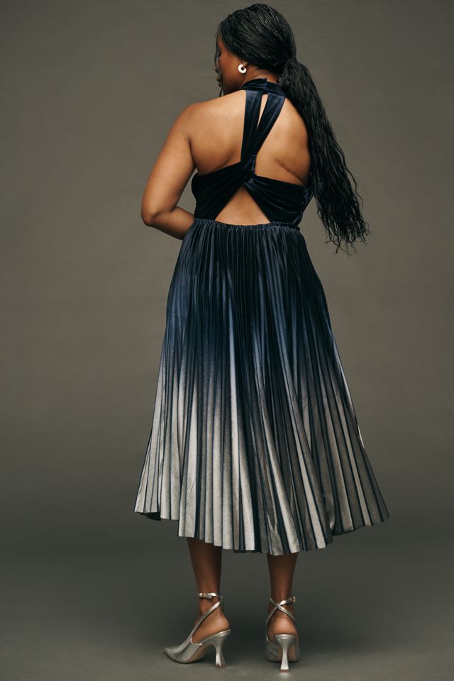 Vestido Midi Halter Plisado de Anthropologie #1