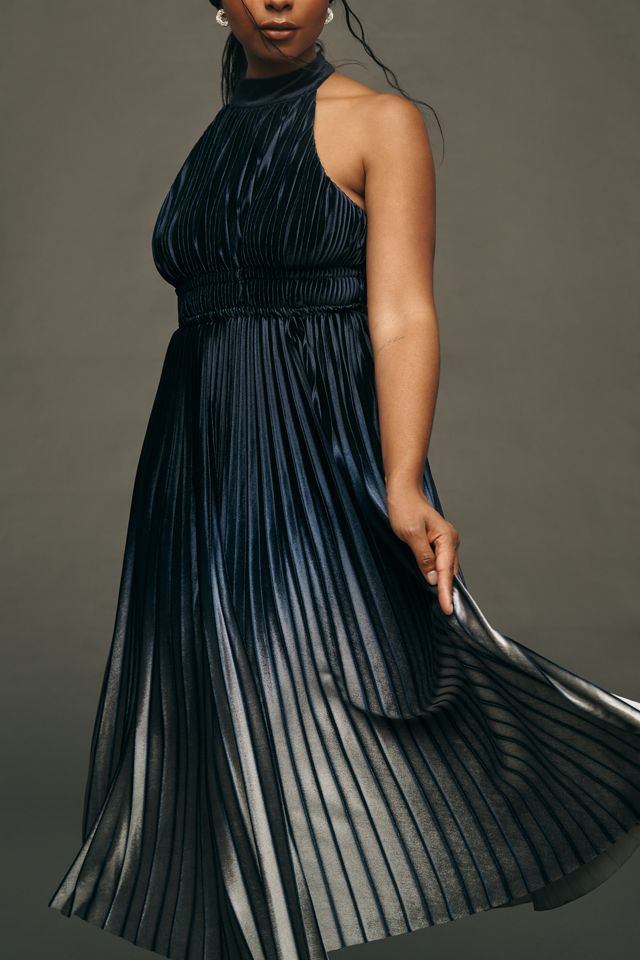 Vestido Midi Halter Plisado de Anthropologie #2