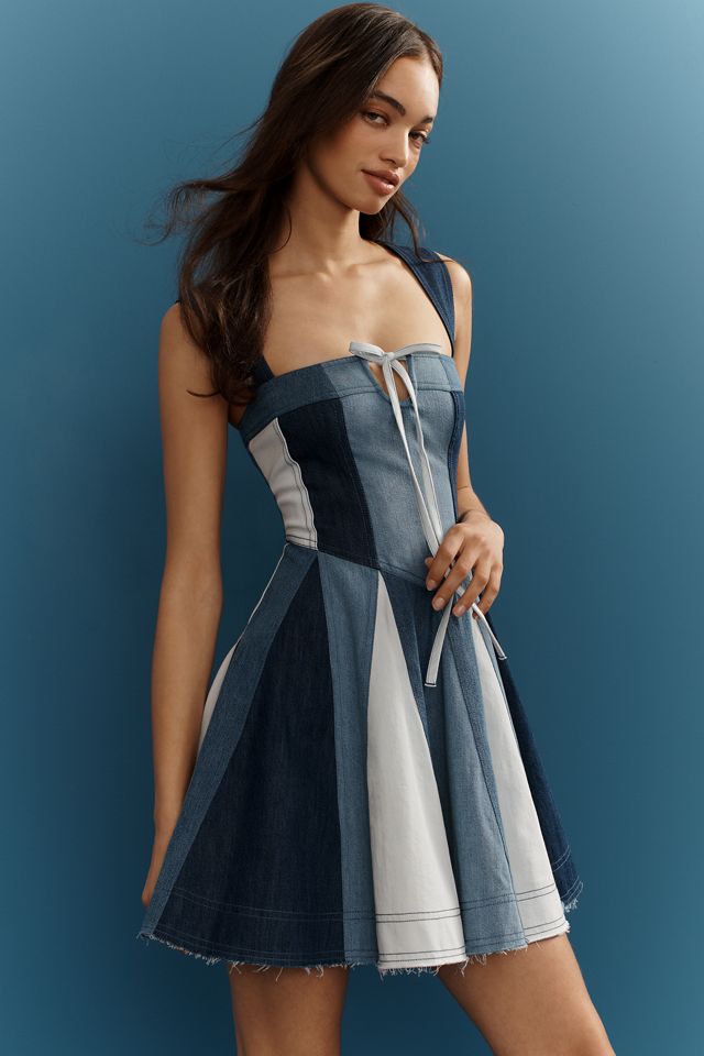 Robe chasuble en denim à panneaux Pilcro, coupe évasée et mini #2