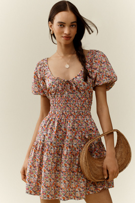 X Liberty London Smocked Mini Dress taille: XS chez Anthropologie - Love The Label - Modalova