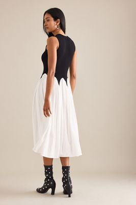 Siempre Michelle Ärmelloses Colorblock-Midikleid