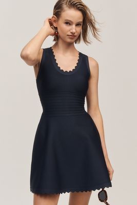 Siempre x Anthropologie Vestido Mini con Escote Redondo y Borde Festoneado