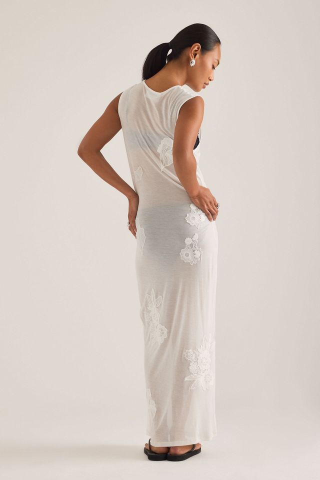 Robe longue OpéraSPORT Eira en dentelle transparente avec appliqué #1