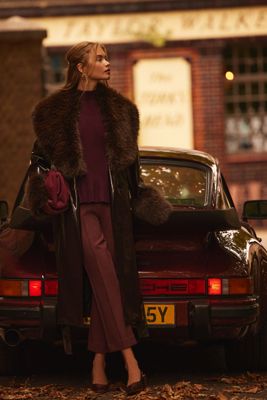 KITRI Abrigo de Vinilo Lara