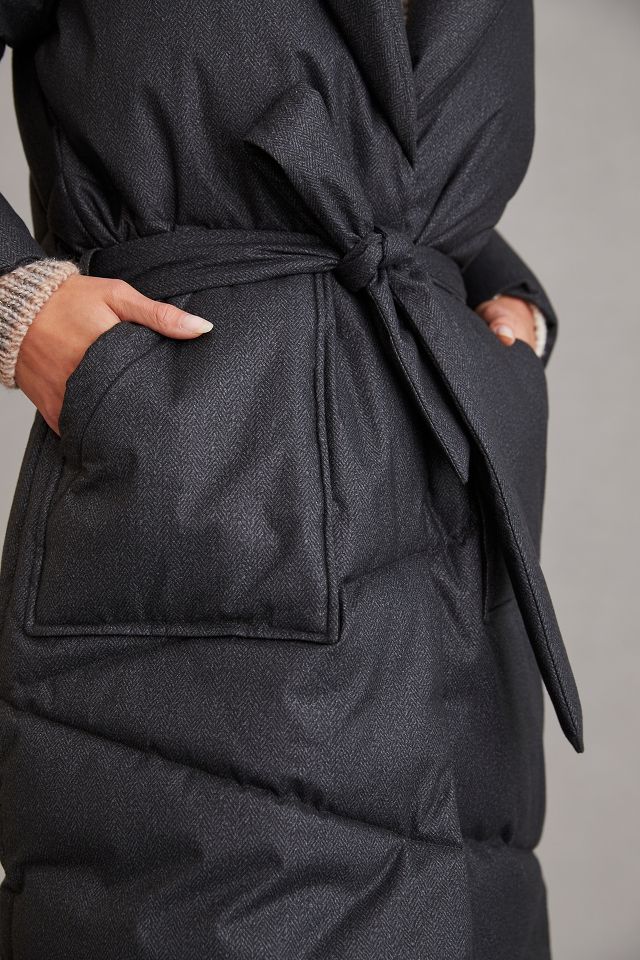 Bernardo Fashions - A true seasonal style statement, our Sleeping Bag  Walker Coat has dropped! Roomy by design with oversized quilting and extra  cozy sustainable details. . . . . #bernardo #bernardocoats #