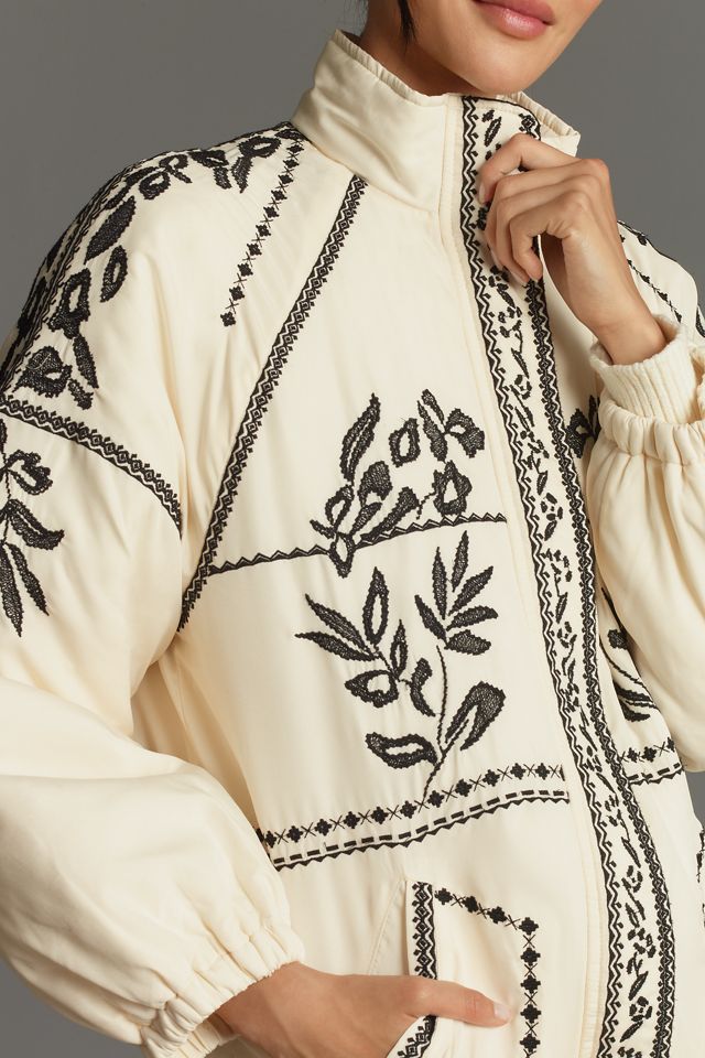 Cappotto Imbottito Ricamato di Anthropologie #4