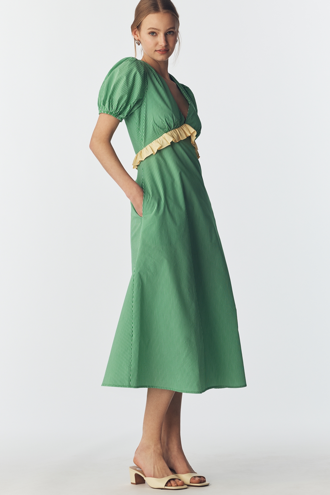 Lisa Says Gah Short-Sleeve V-Neck Midi Dress