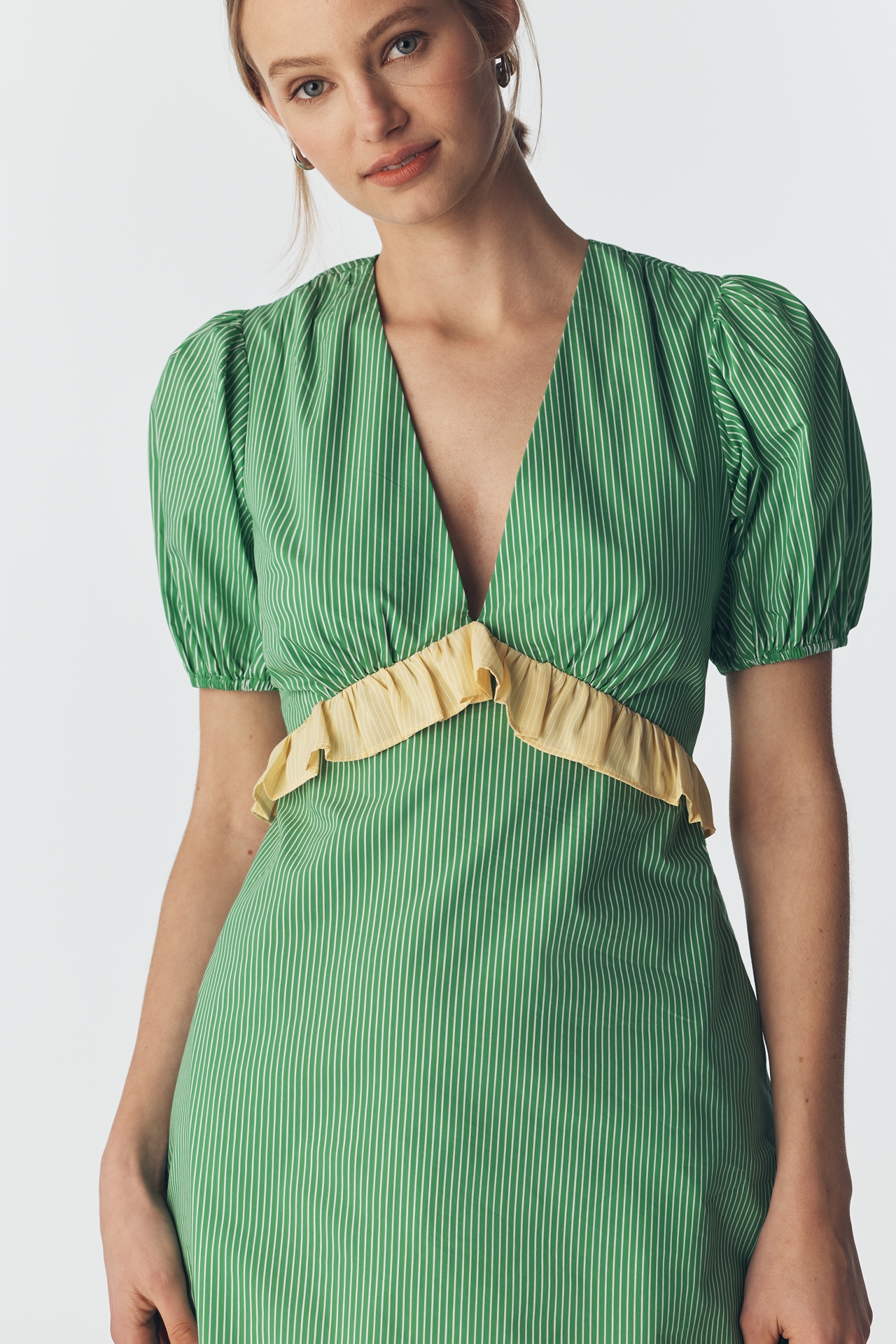 Lisa Says Gah Short-Sleeve V-Neck Midi Dress