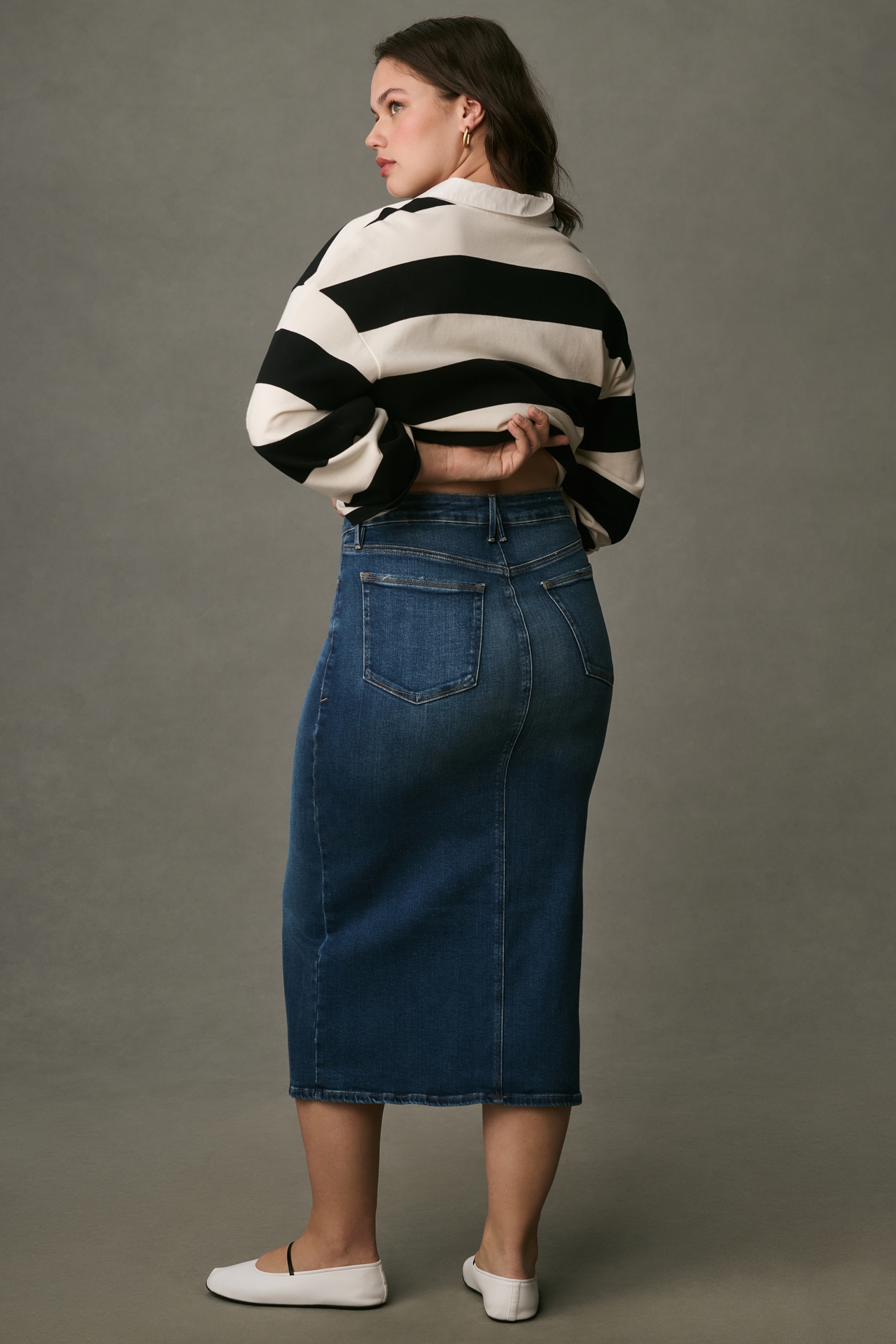 Good American Front-Slit Denim Midi Skirt