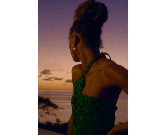 green emerald velvet dress Simon Miller Women's Beep Beep Mini Dress, Gummy Green, X-Large :  Amazon.ca: Clothing, Shoes & Accessories
