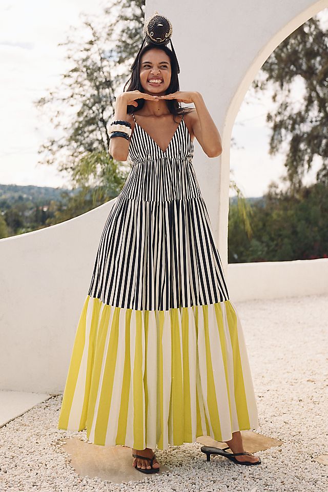 poplin maxi dress L'AGENCE Maurie In Vista Blue/White Begin your exciting fairytale with a look as sweet as the Tamia Poplin Maxi Dress Lomeli Floral Belraj Poplin Maxi