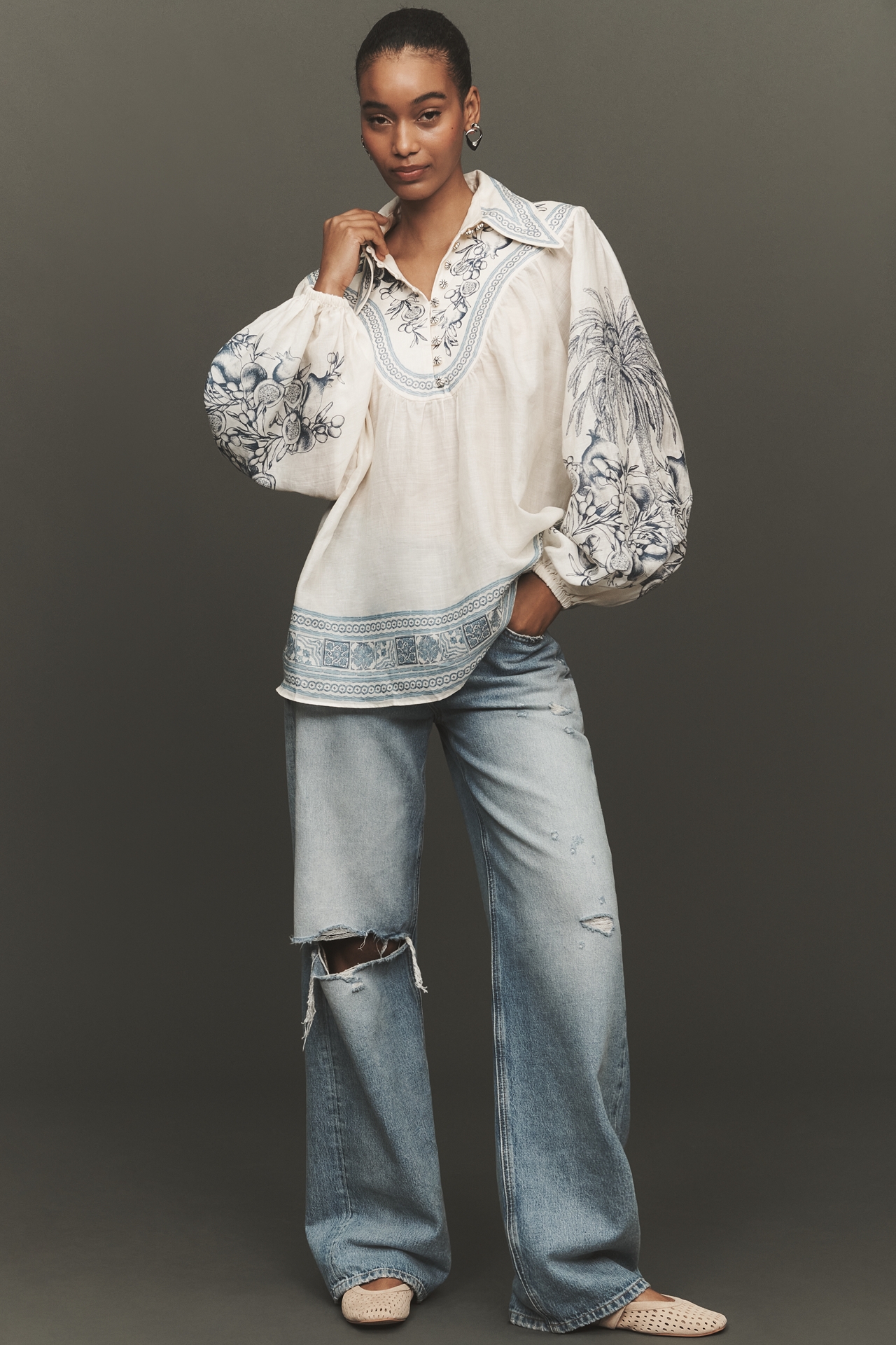 ALÉMAIS Villa Romantica Long-Sleeve Linen Blouse