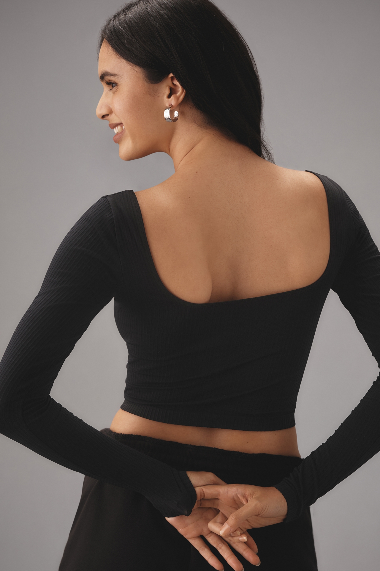 The Reegan Seamless Ribbed Cropped Long-Sleeve Top