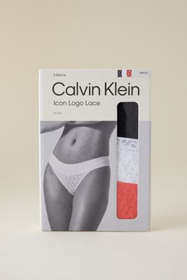 Slips Bikini en Dentelle Calvin Klein, Lot de 3
