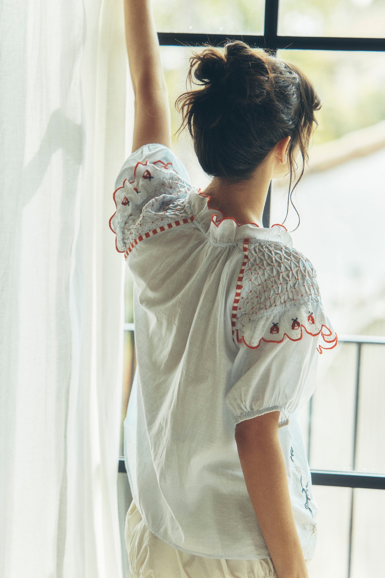 LyreBird Puff-Sleeve Embroidered Top