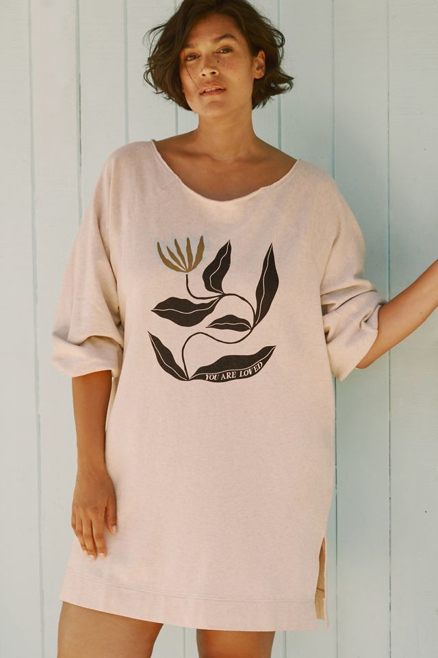 Kenzie Parrot Long Graphic Sweatshirt #3