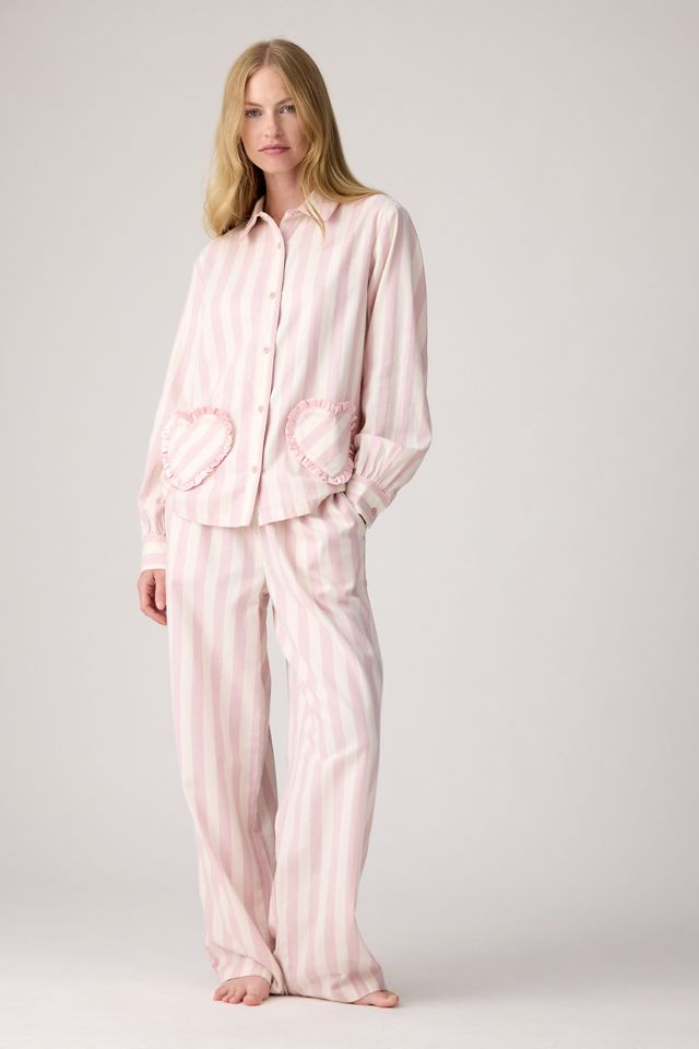 Conjunto de Pijama Largo con Rayas de Corazones y Volantes Chelsea Peers #1