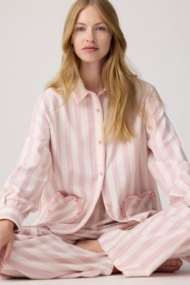 Chelsea Peers Rüschen-Herzstreifen Langes Pyjama-Set