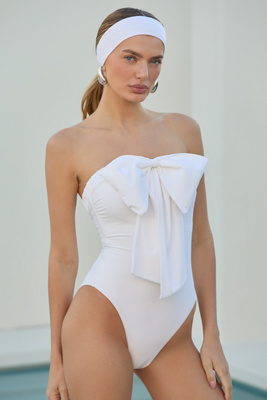 By Anthropologie Suzanna Strapless Bow One-piece Swimsuit In White