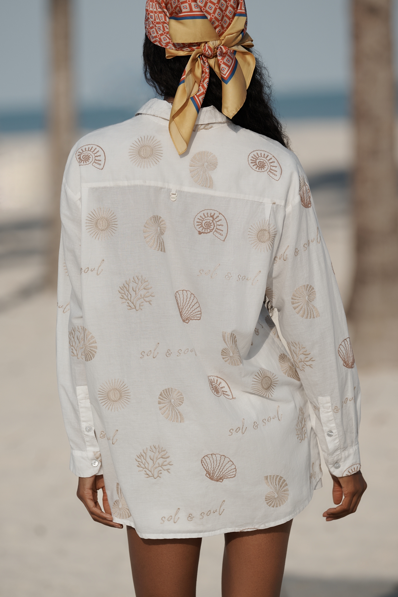 Malai Vera Embroidered Buttondown Shirt