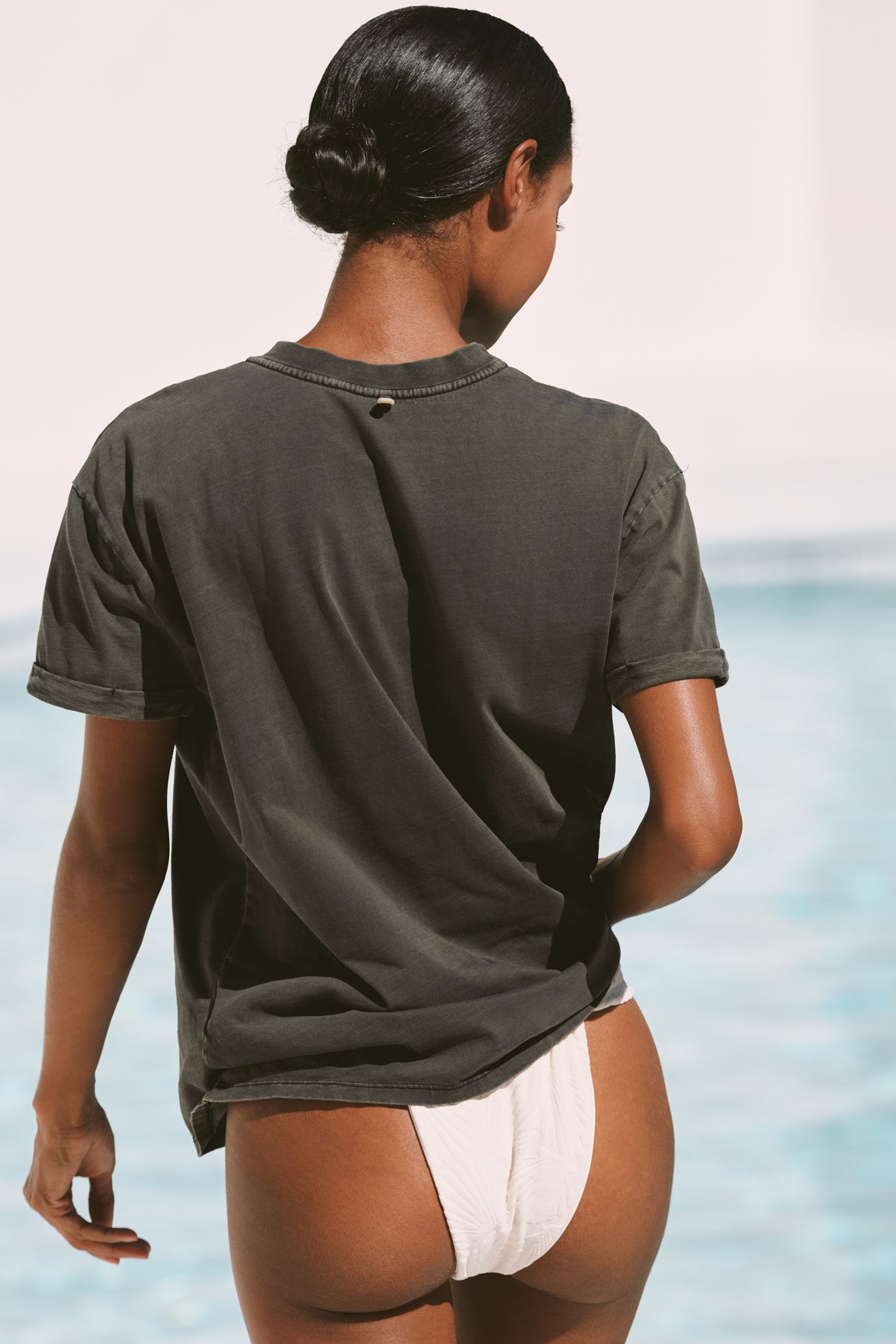 Malai El Sol Club Oversized Graphic Tee