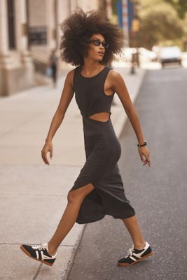 The Renna Seamless Twist Tank Top