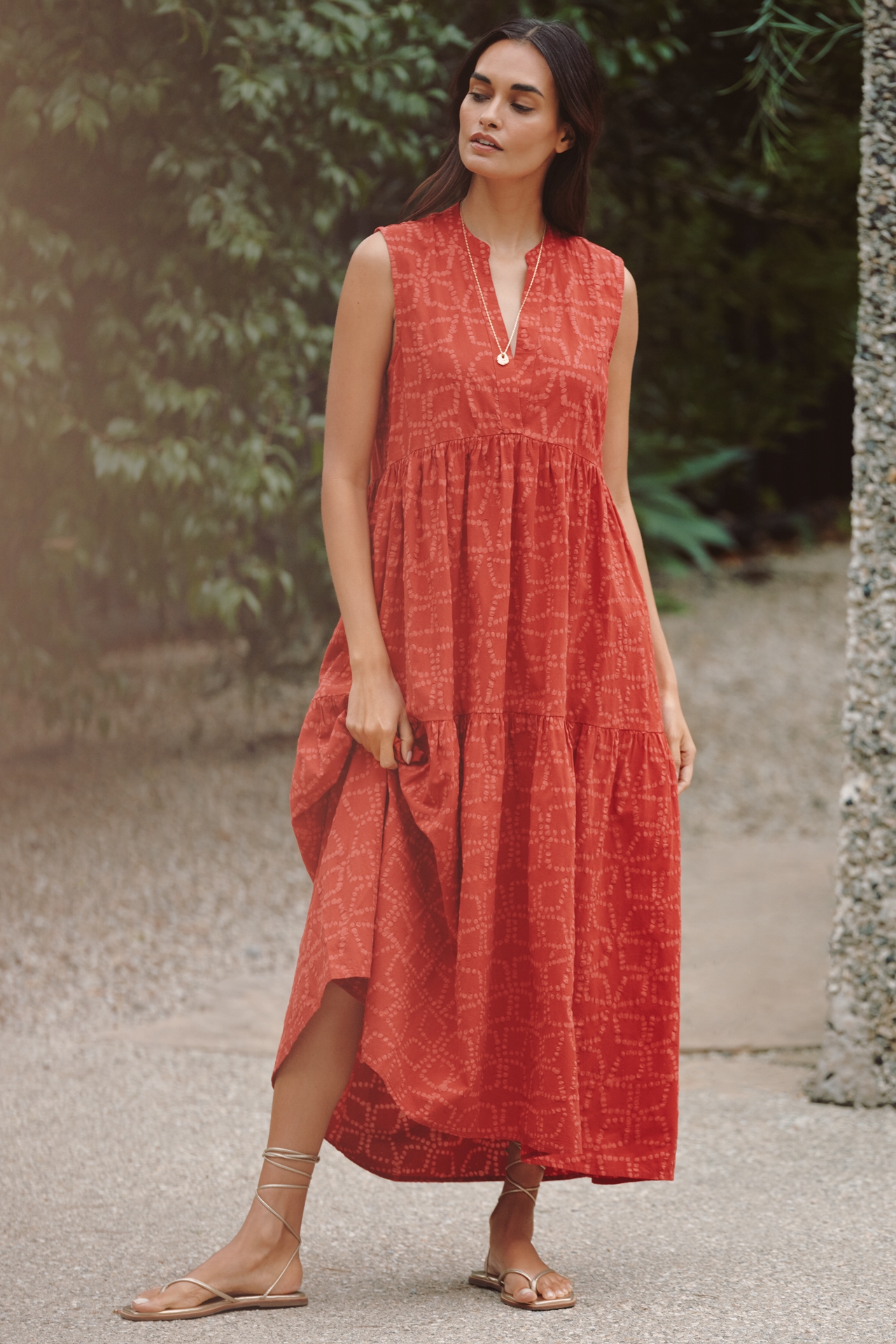 The Kallie Sleeveless Flowy Midi Dress by Celandine