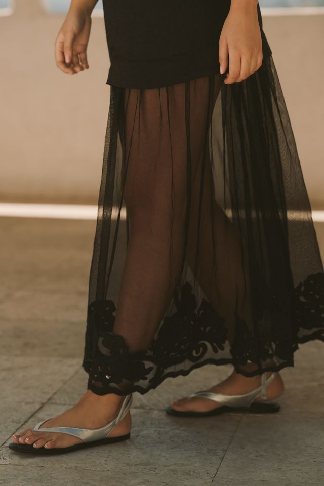 (US発）新作 Anthropologie ミディスリップドレス By Anthropologie Sleeveless V-Neck Lace Slip Midi Dress