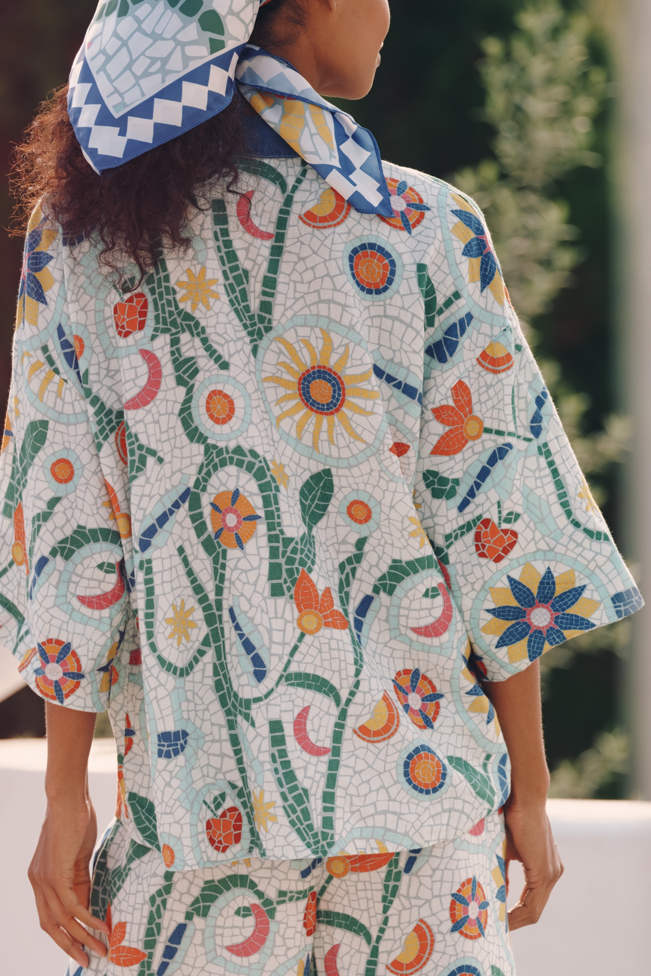 Celandine Linen Buttondown Shirt