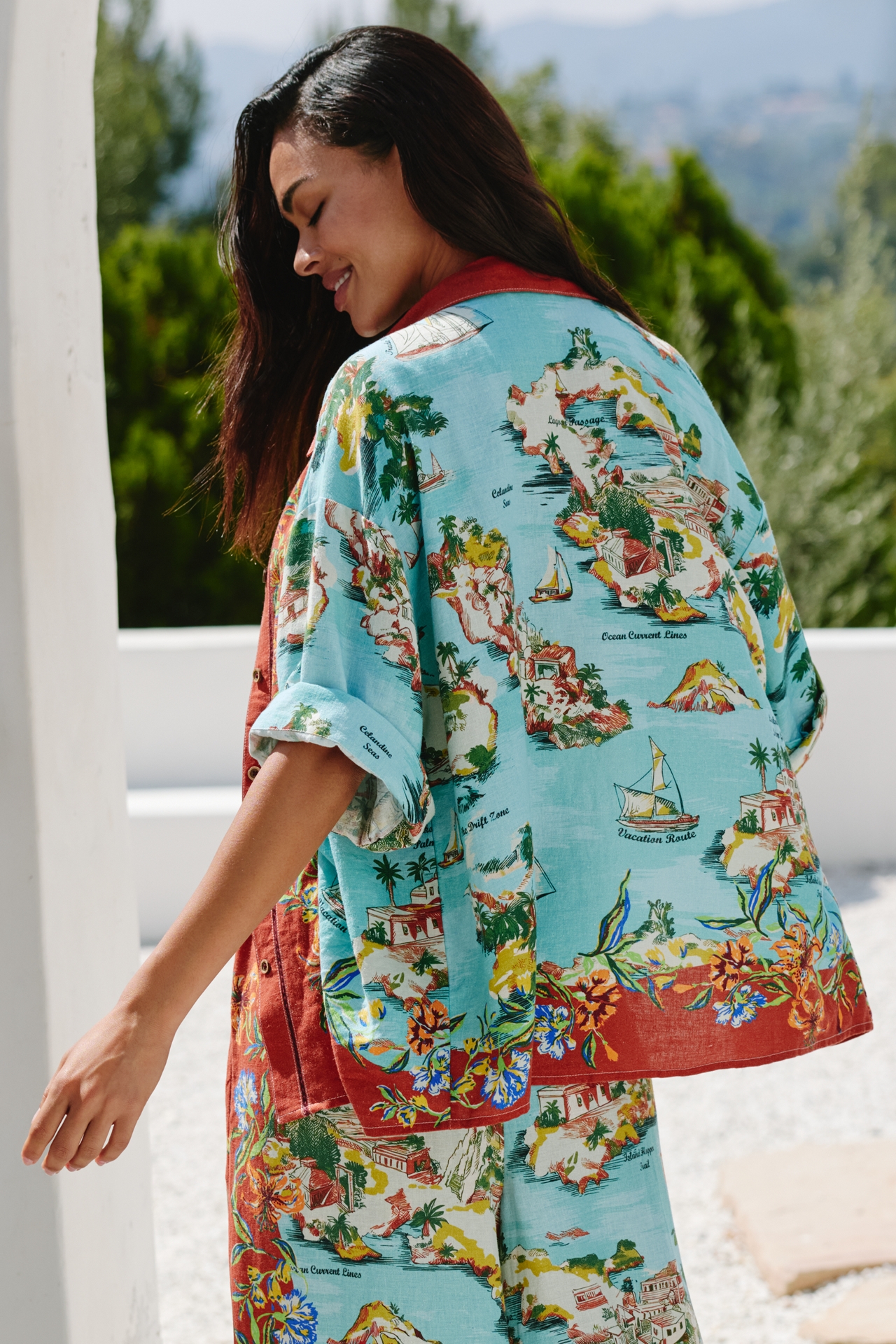Celandine Short-Sleeve Buttondown Shirt