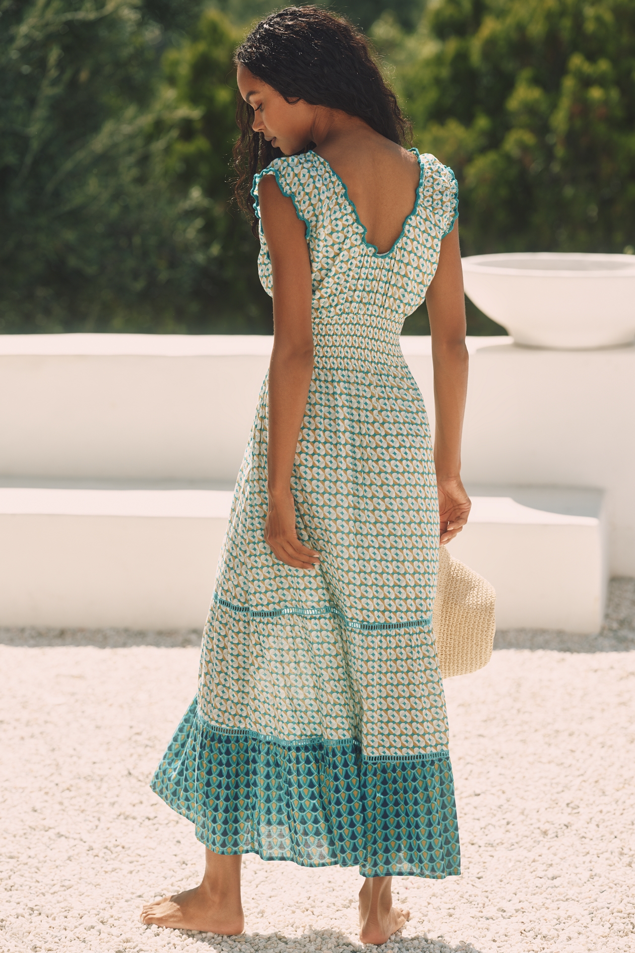 Ro's Garden Hilda Sleeveless V-Neck Midi Dress