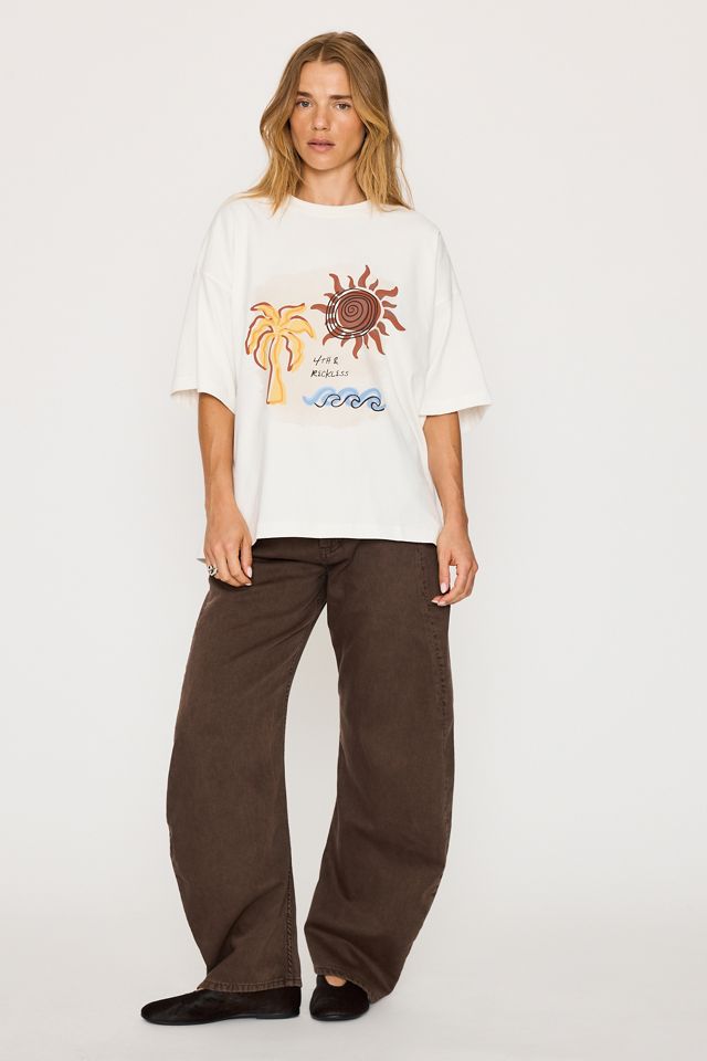 Camiseta Gráfica Oversize Elif de 4th & Reckless #1