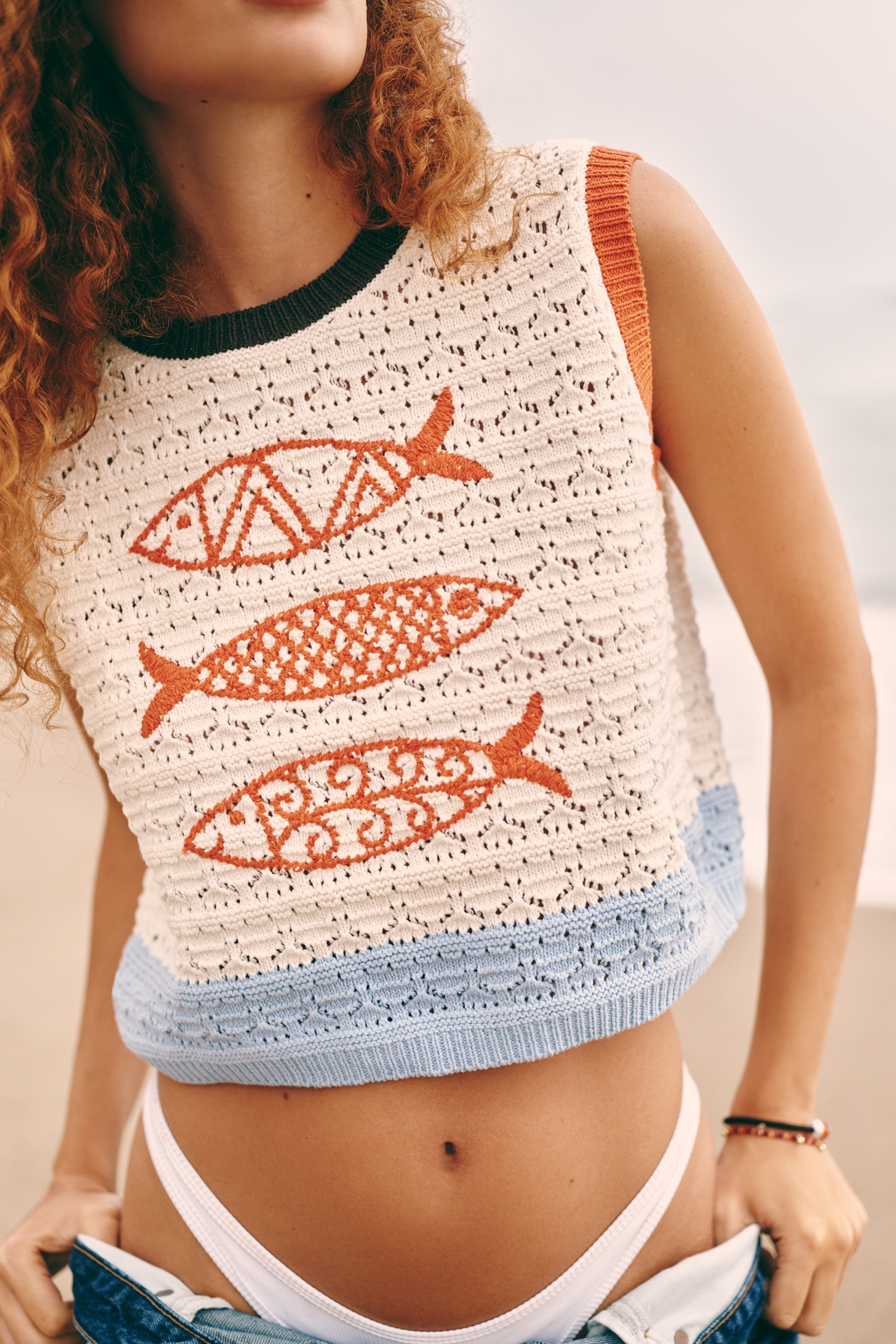Flat White Fish Boxy Tank